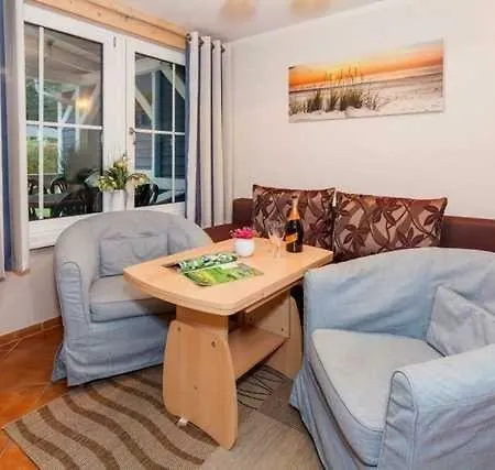 Dom wakacyjny Ferienhaus-bergstrasse-ferienwohnung-b4 *