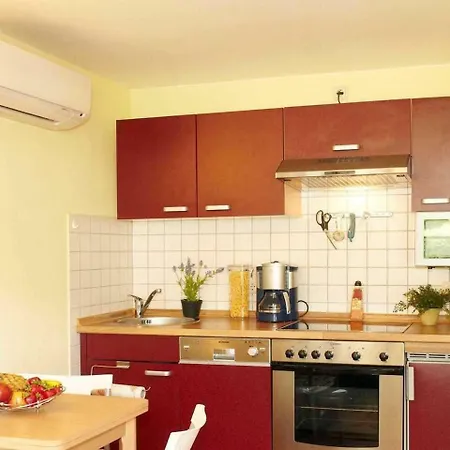 Ferienhaus-bergstrasse-ferienwohnung-b4 * Korswandt